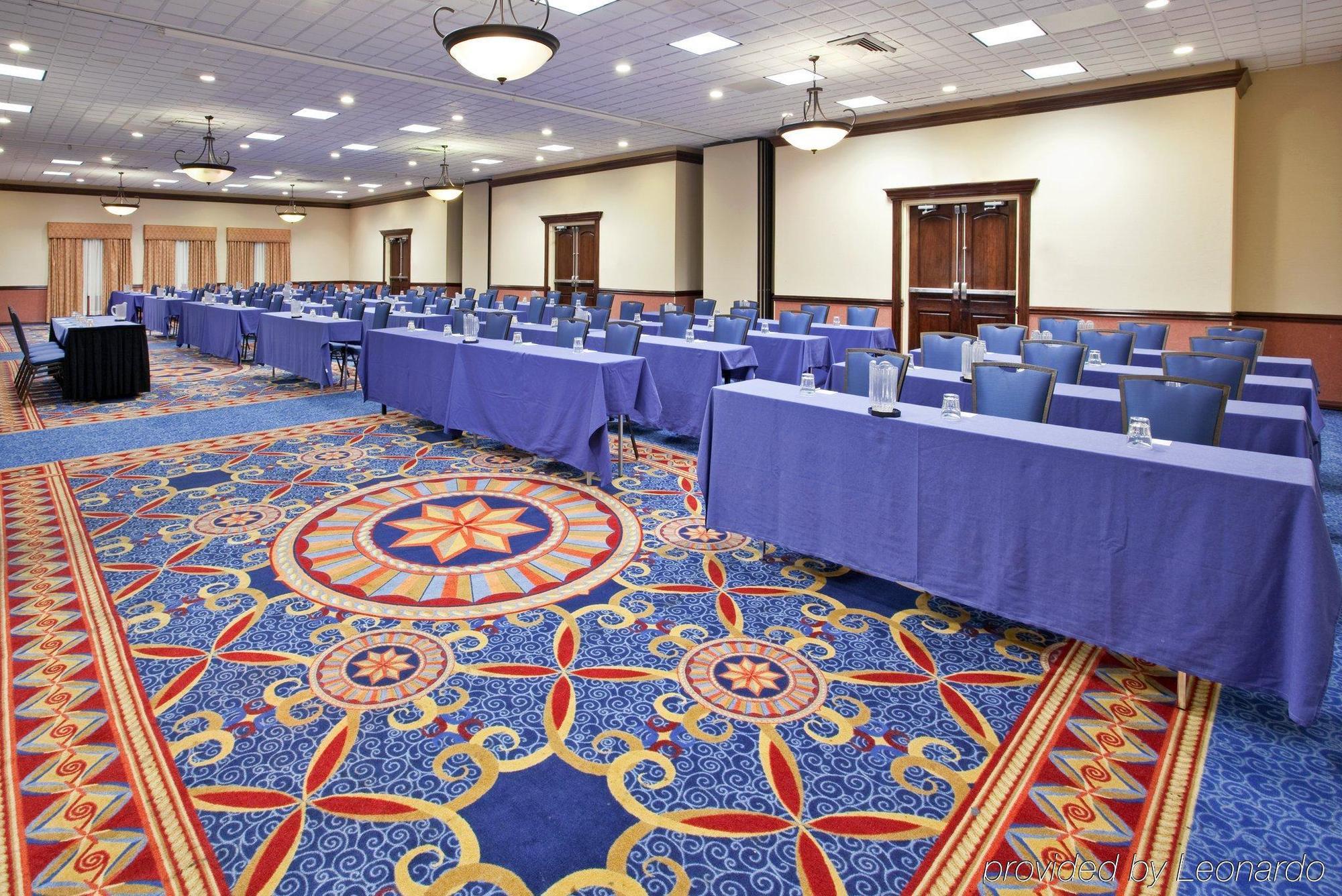Holiday Inn Columbus North I-270 Worthington Instalações foto
